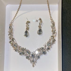 Necklace & Earring set